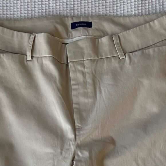 NWT Dockers Tan Straight Leg High Rise Pants Trousers sz 16 Long - Picture 9 of 11